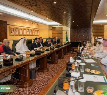 استقبال مدير عام دائرة الحج والعمرة بالمملكة الاردنية الهاشمية ا 360x320