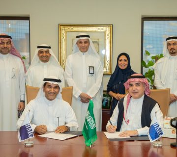 GOqrJ62XUAED3z5 360x320